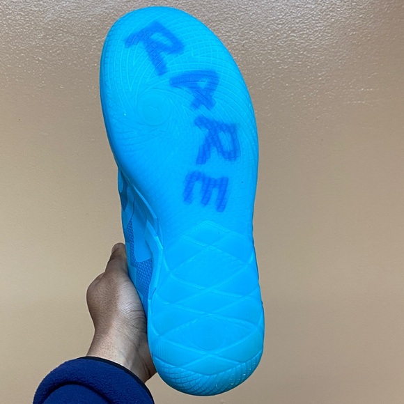 PUMA LaMelo Ball MB.01 Men’s Basketball Sneakers “Blue” Size 11